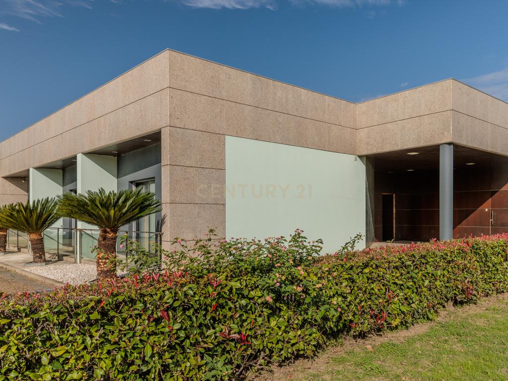 Imóvel de Luxo em São Romão do Coronado, Trofa. - Image 2