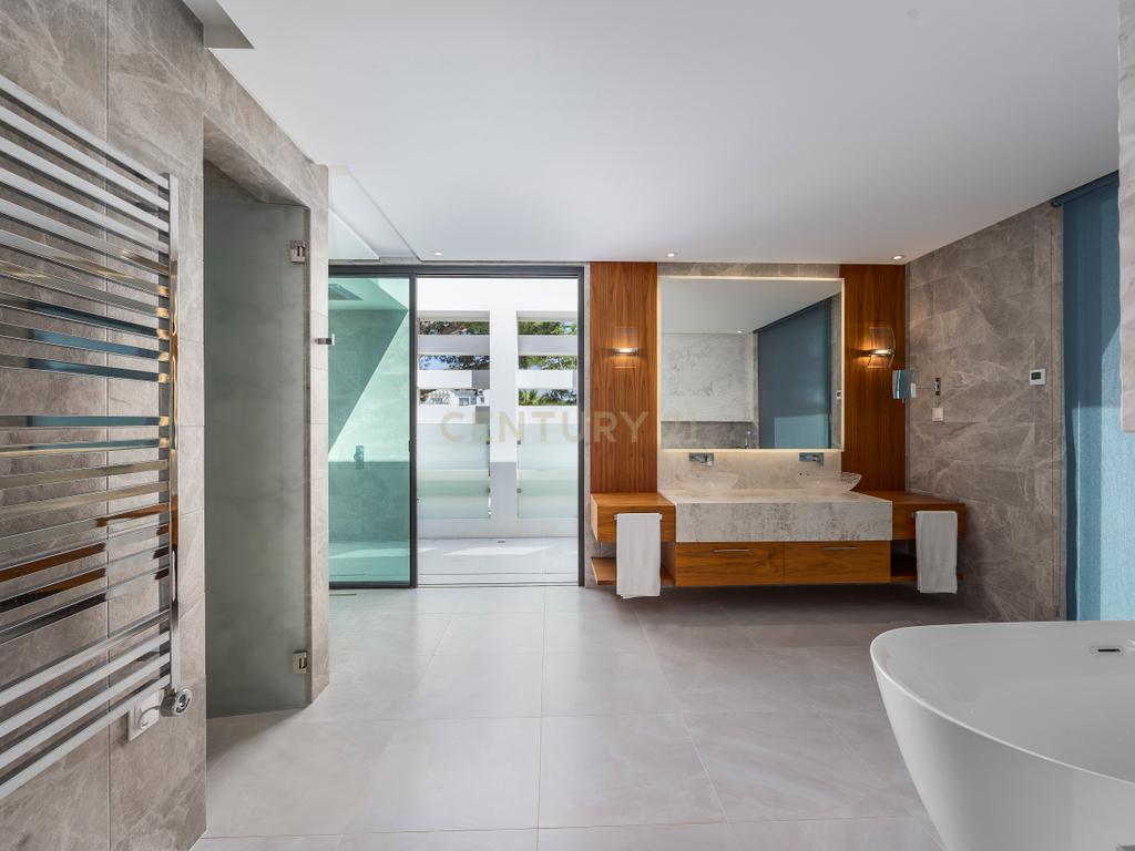 Moradia Exclusiva de Luxo em Quinta do Lago - Image 17