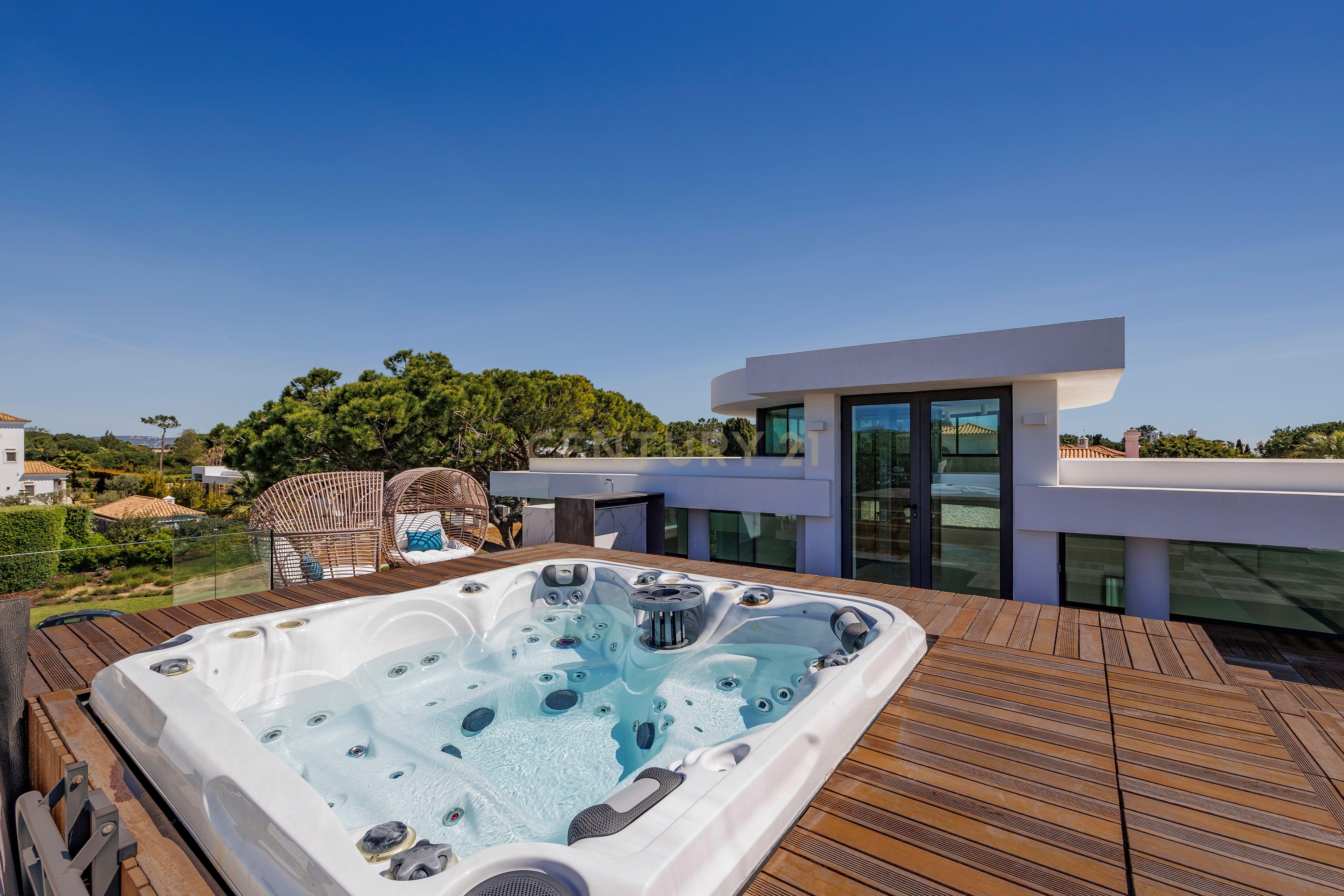 Moradia Exclusiva de Luxo em Quinta do Lago - Image 37