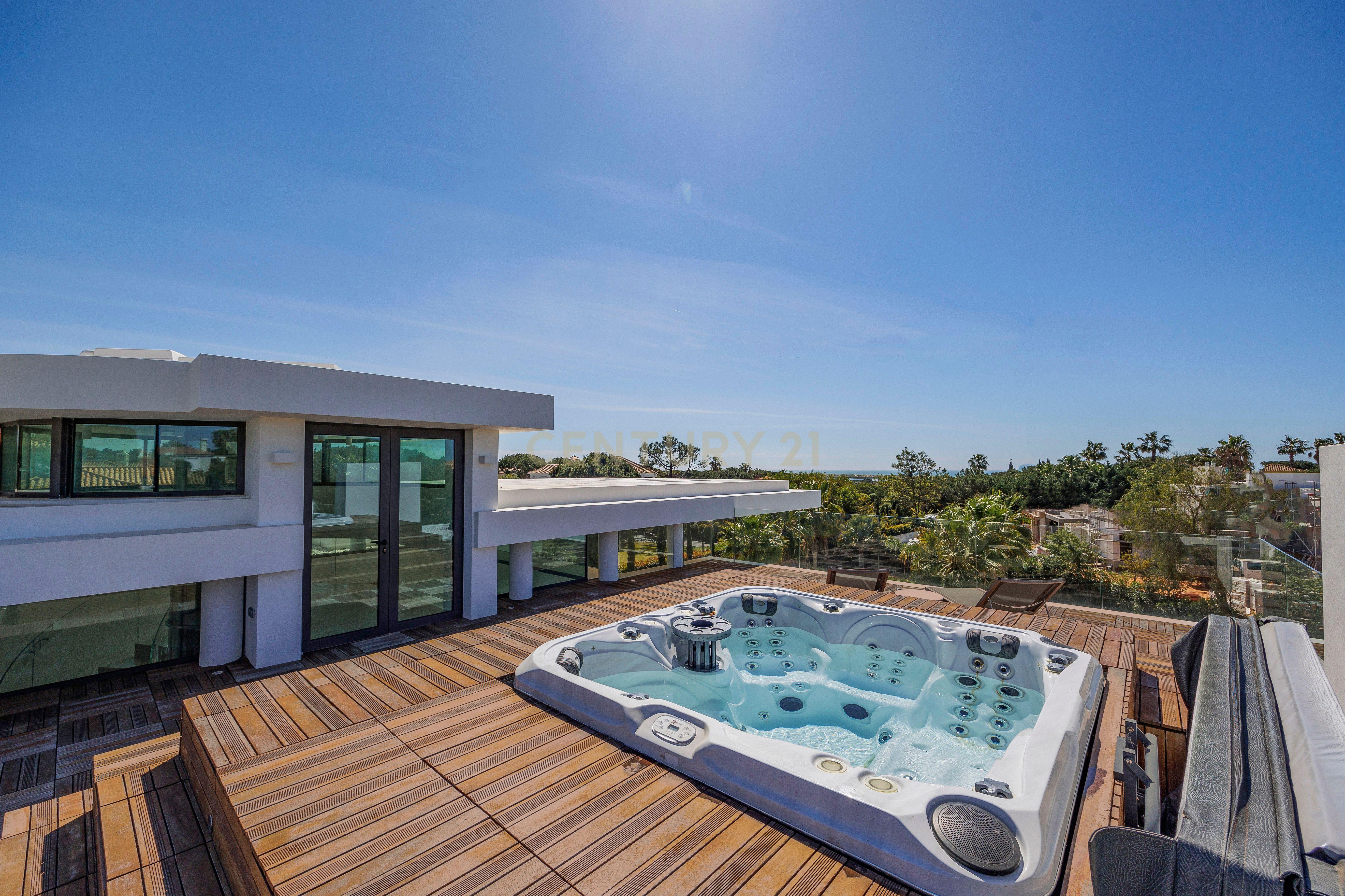 Moradia Exclusiva de Luxo em Quinta do Lago - Image 35