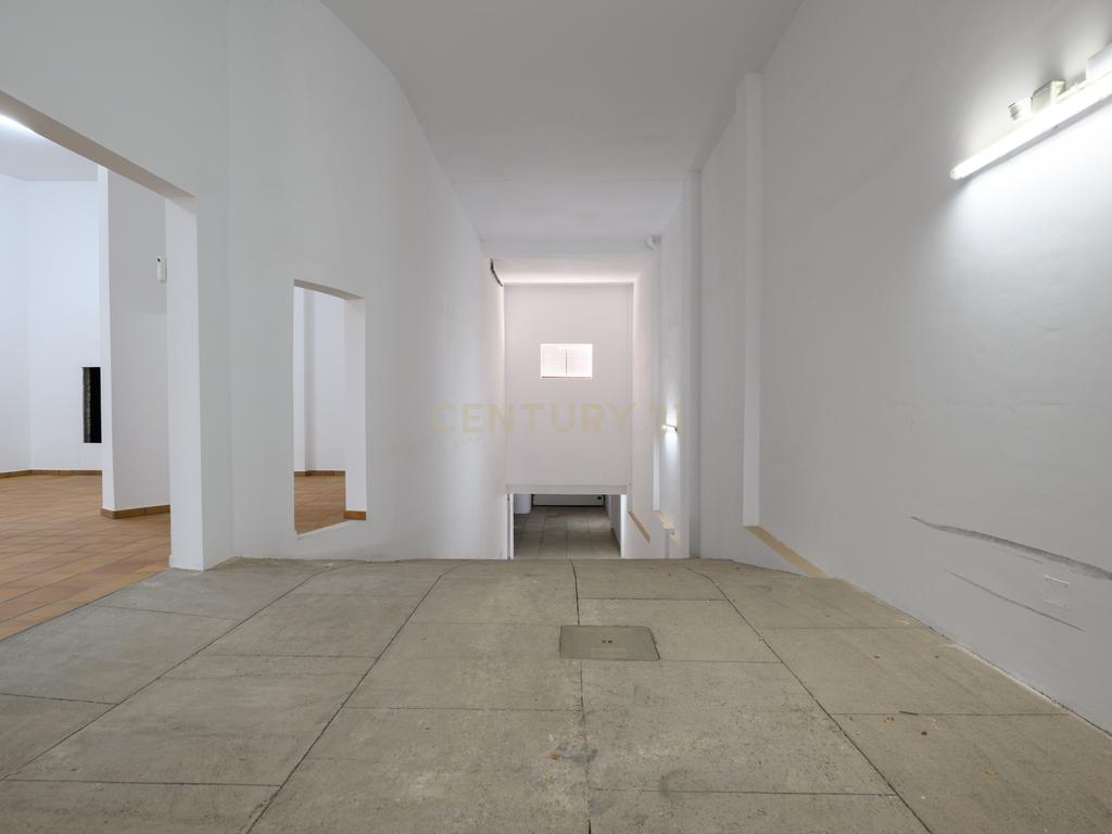 - Image 40