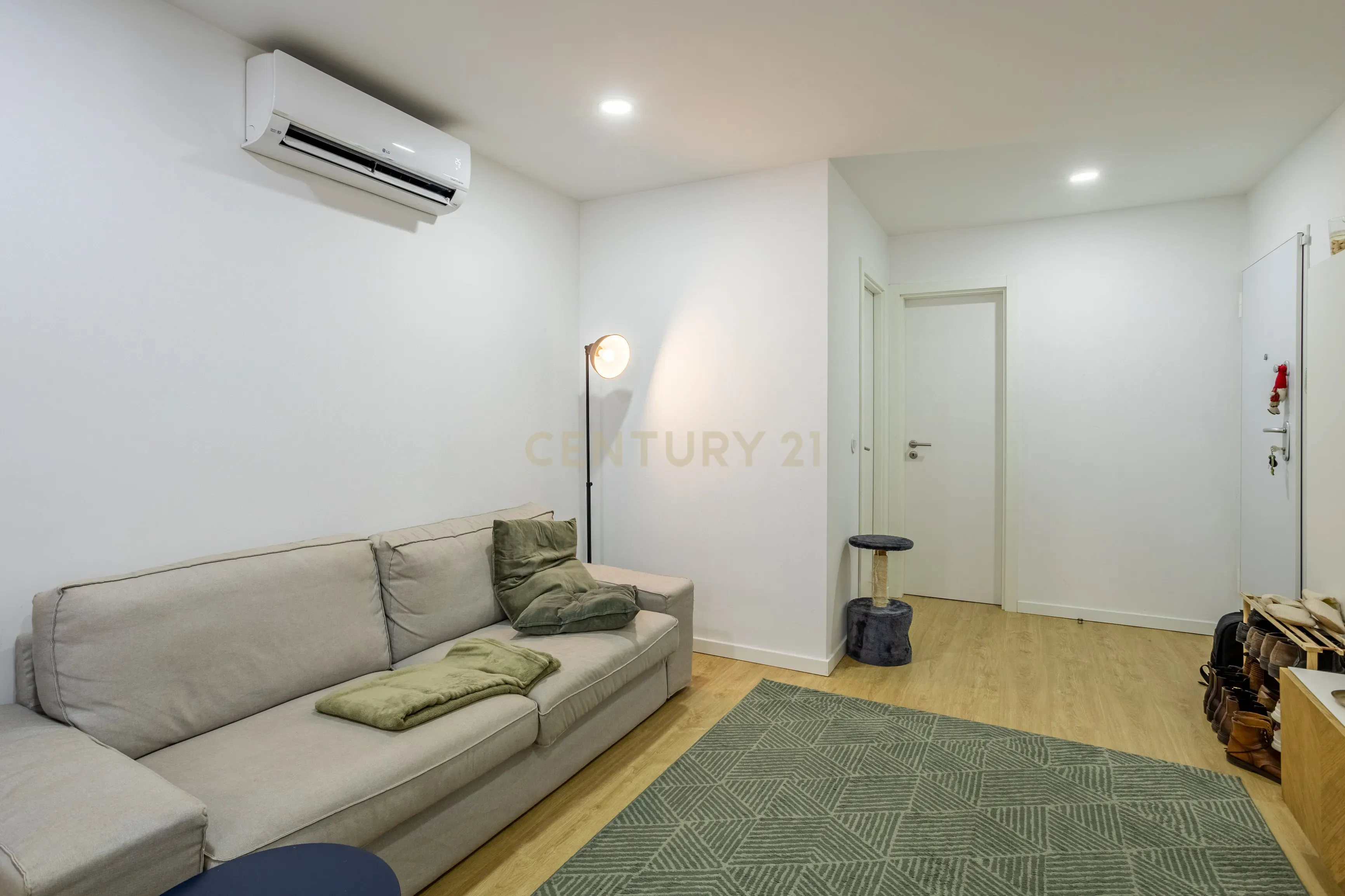 Duplex T1+2 no Beato, em Lisboa - Image 2