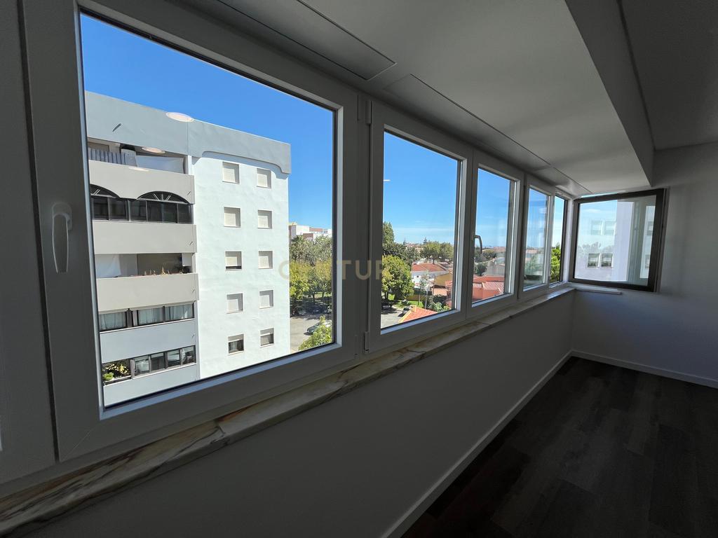 Apartamento T2 totalmente Remodelado. - Image 19