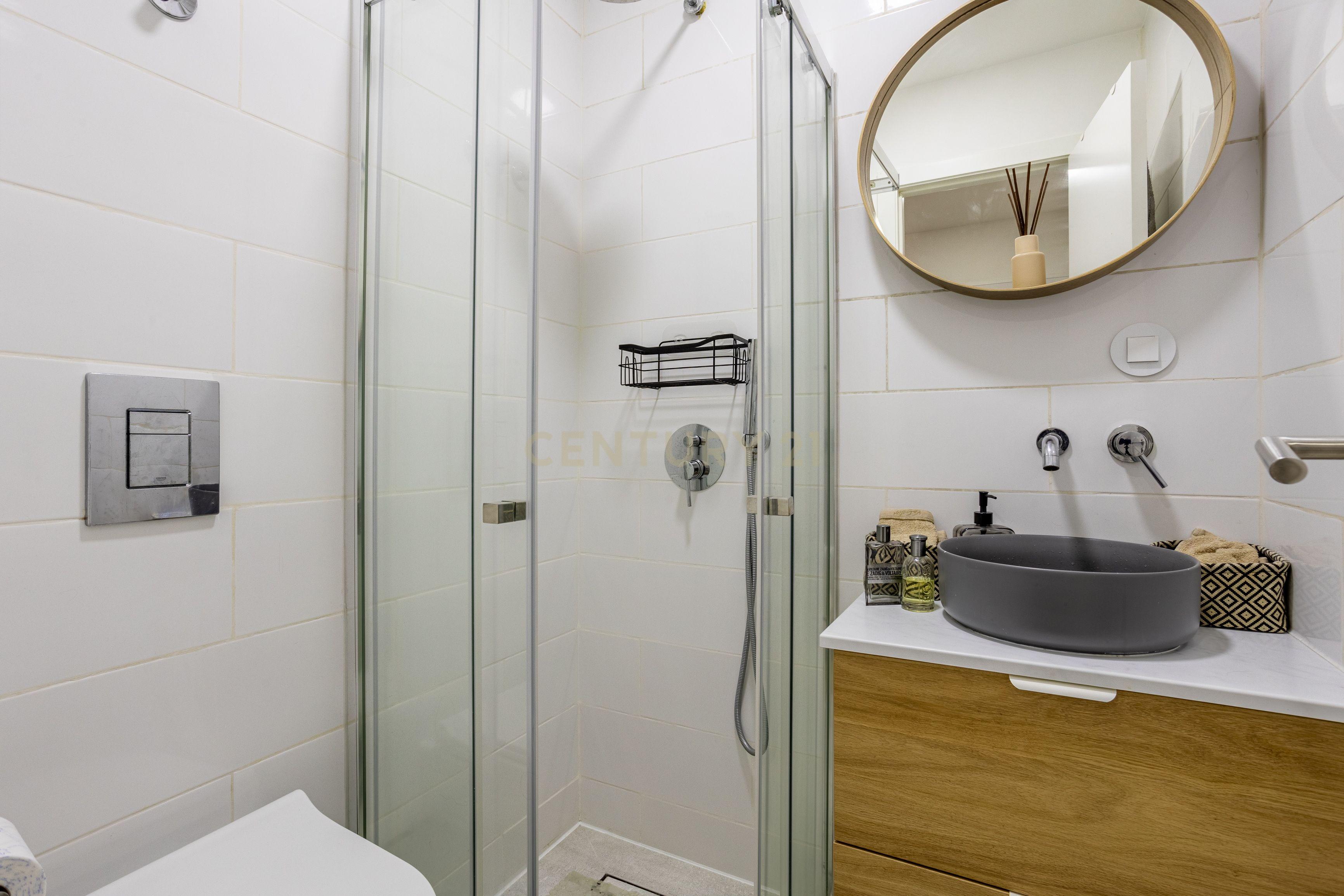 Duplex T1+2 no Beato, em Lisboa - Image 8