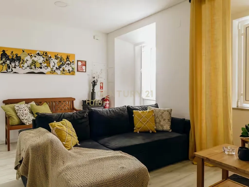 Prédio de Charme Totalmente Renovado no Coração da Baixa de Setúbal – Investimento de Excelência - Image 13