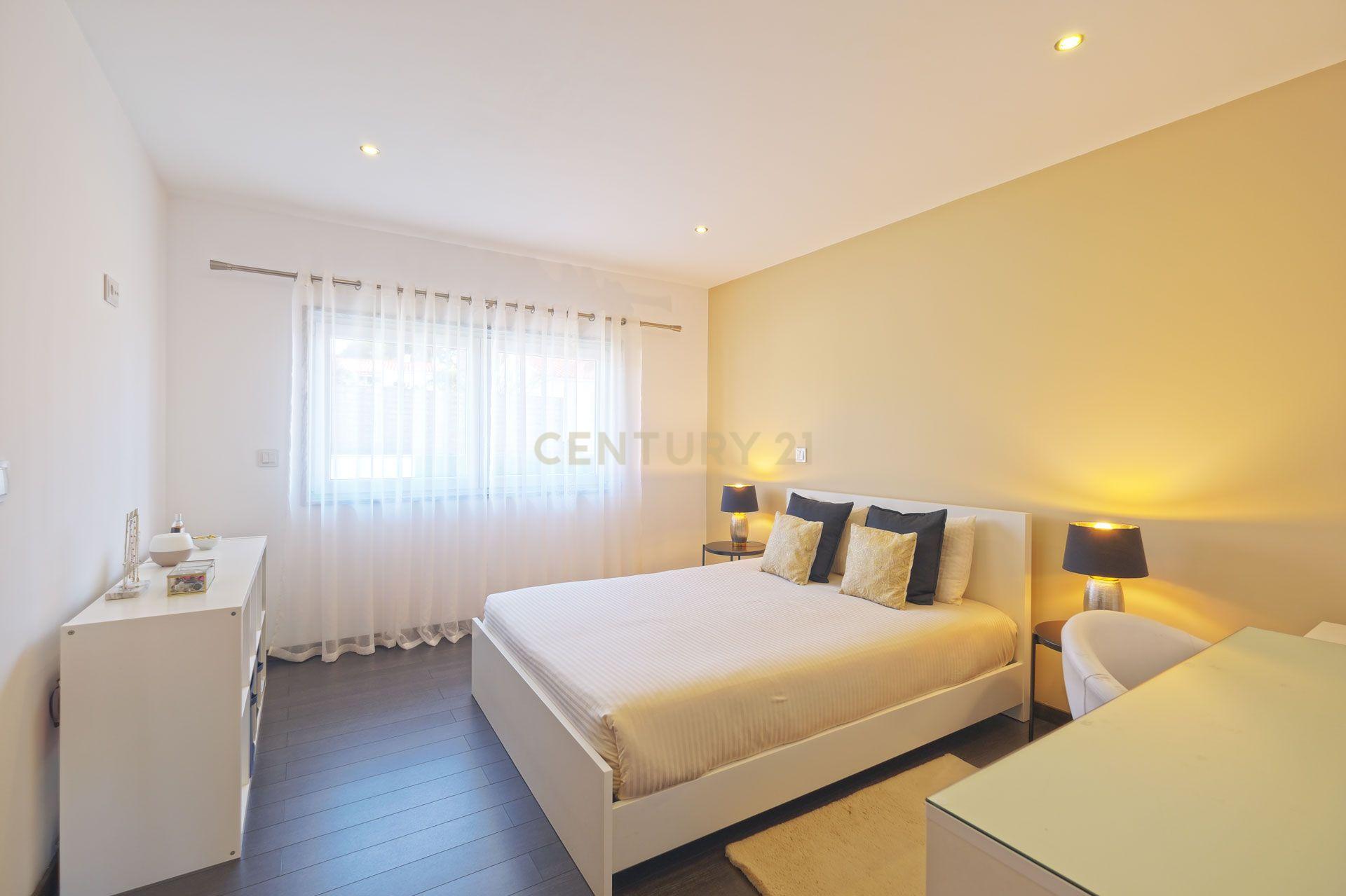 Moradia T4 de Luxo no Casal da Murta – Eficiência, Conforto e Sustentabilidade! - Image 27