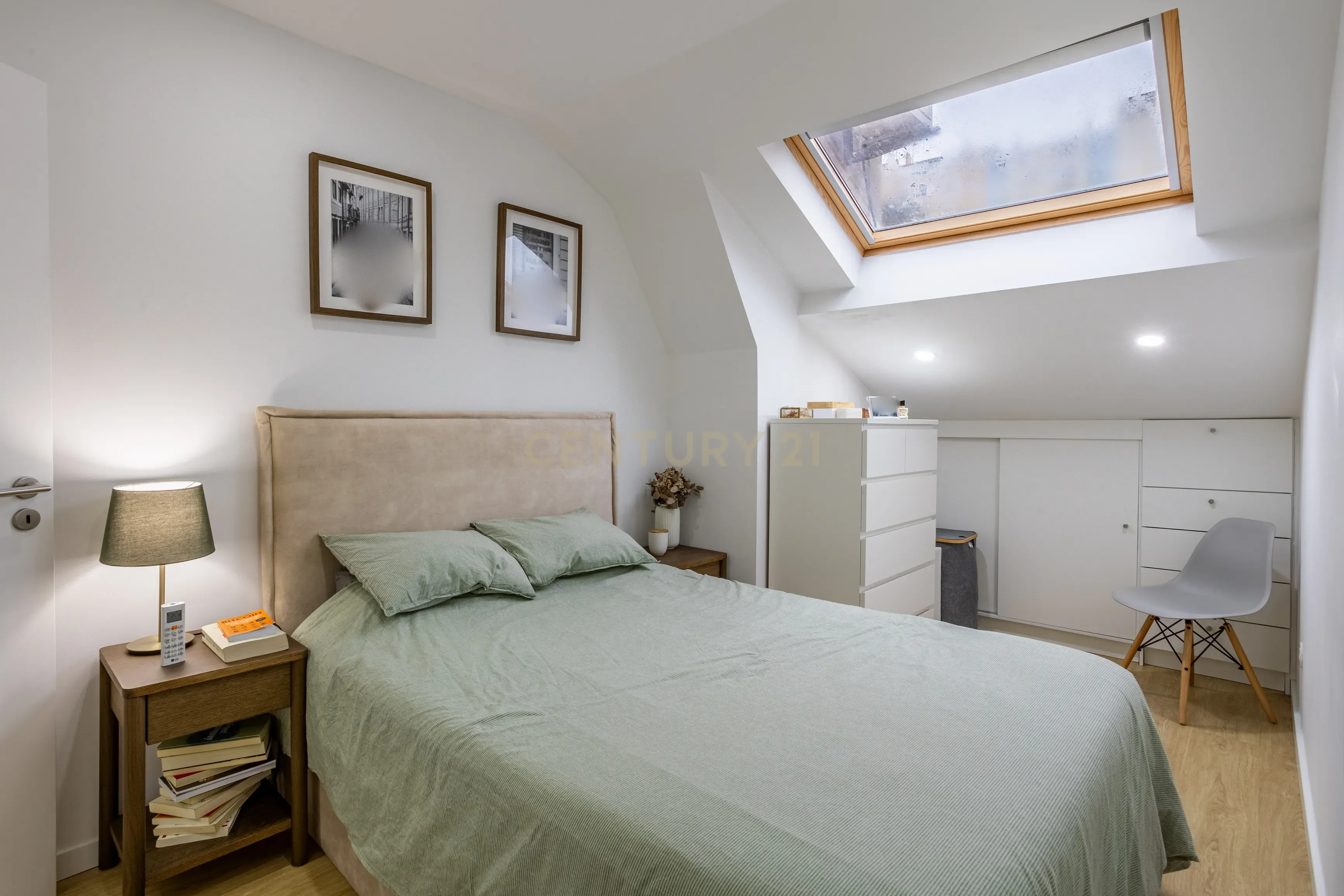 Duplex T1+2 no Beato, em Lisboa - Image 12
