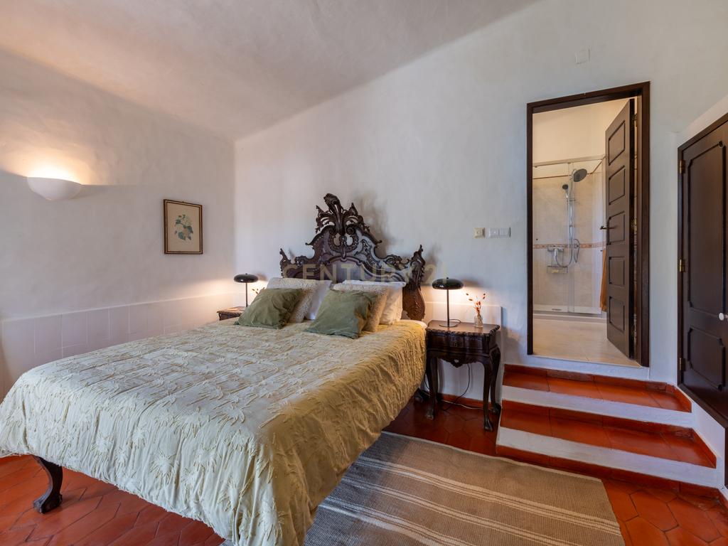 Moradia T4 inserida num lote de 4.180m², Algarve (Alvor) - Image 24