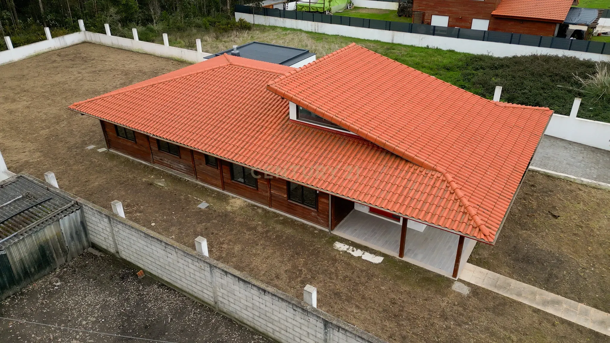 Moradia T4 + 1 térrea e isolada em Quintãs, Concelho de Aveiro - Image 38