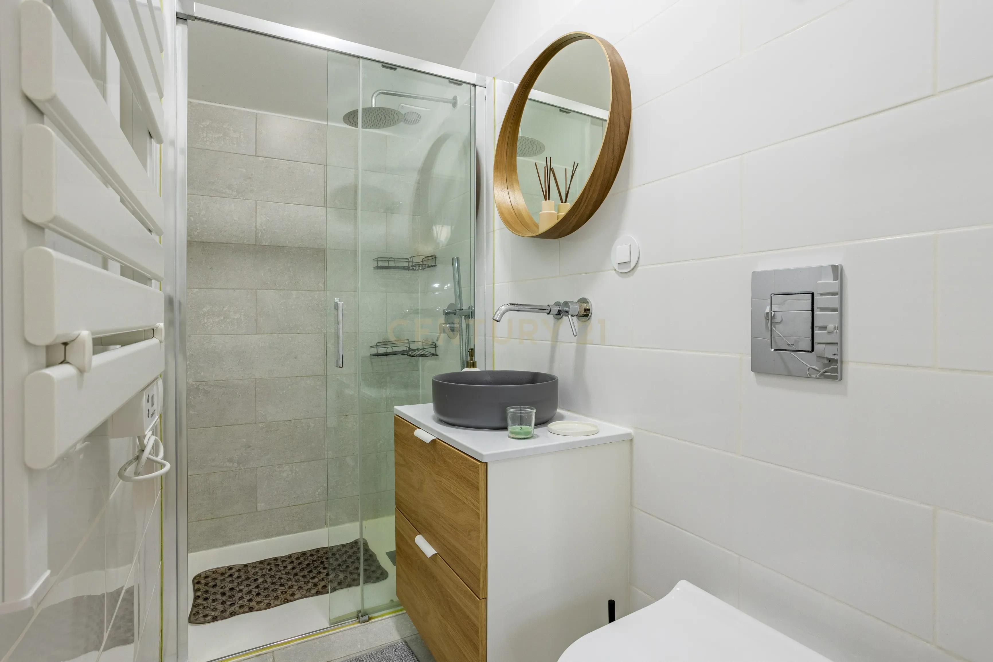 Duplex T1+2 no Beato, em Lisboa - Image 15
