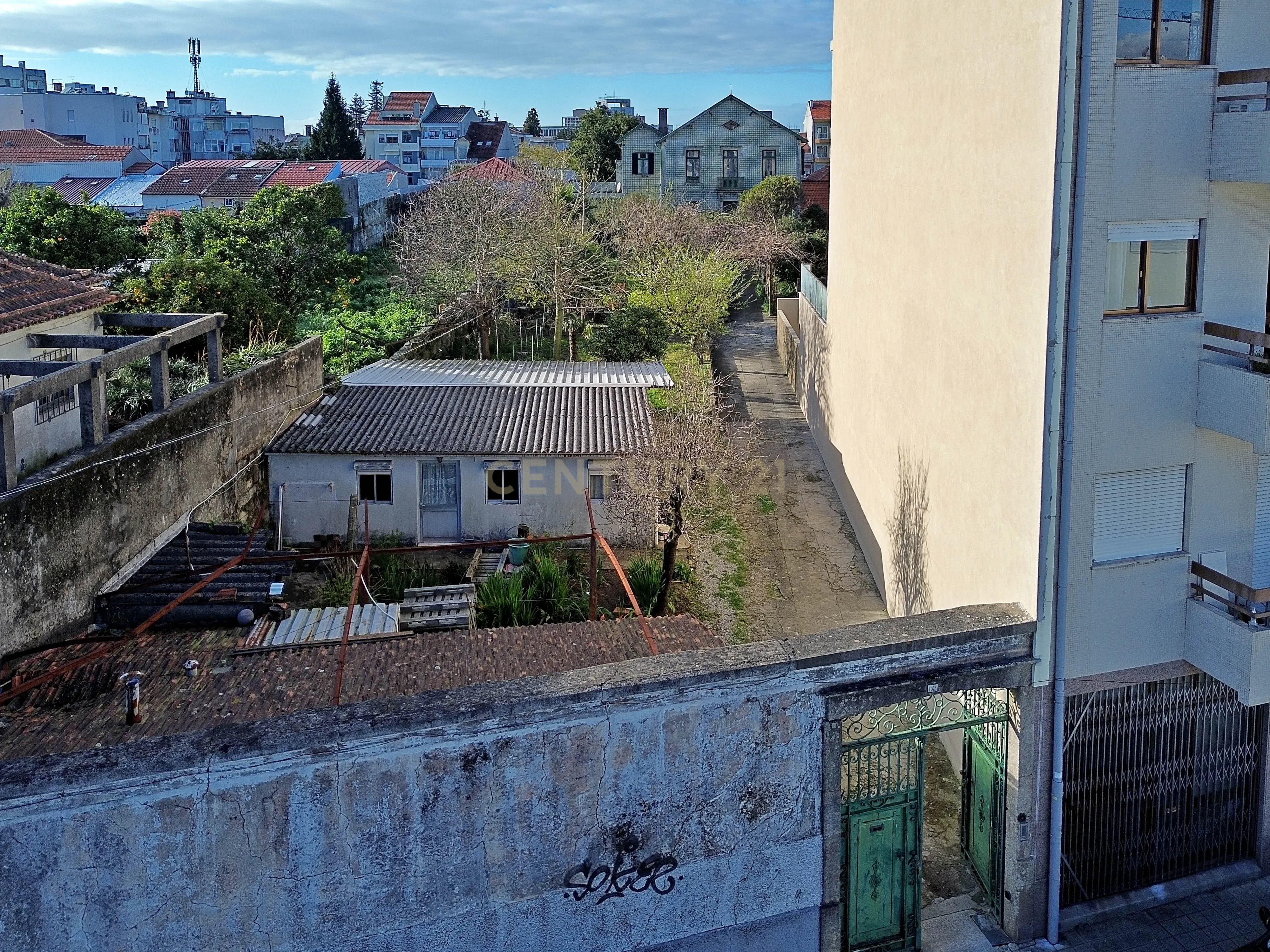 Terreno com Moradia I Reabilitação ou Construção Nova I Antas - Image 6