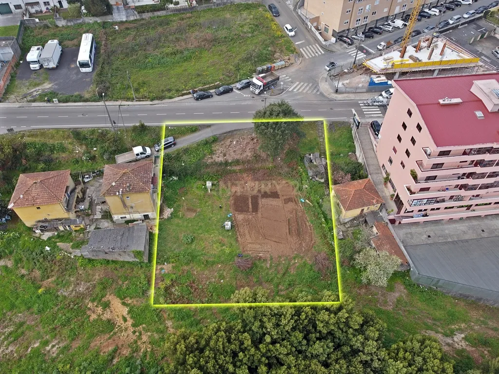 Terreno para construção em altura. - Image 1
