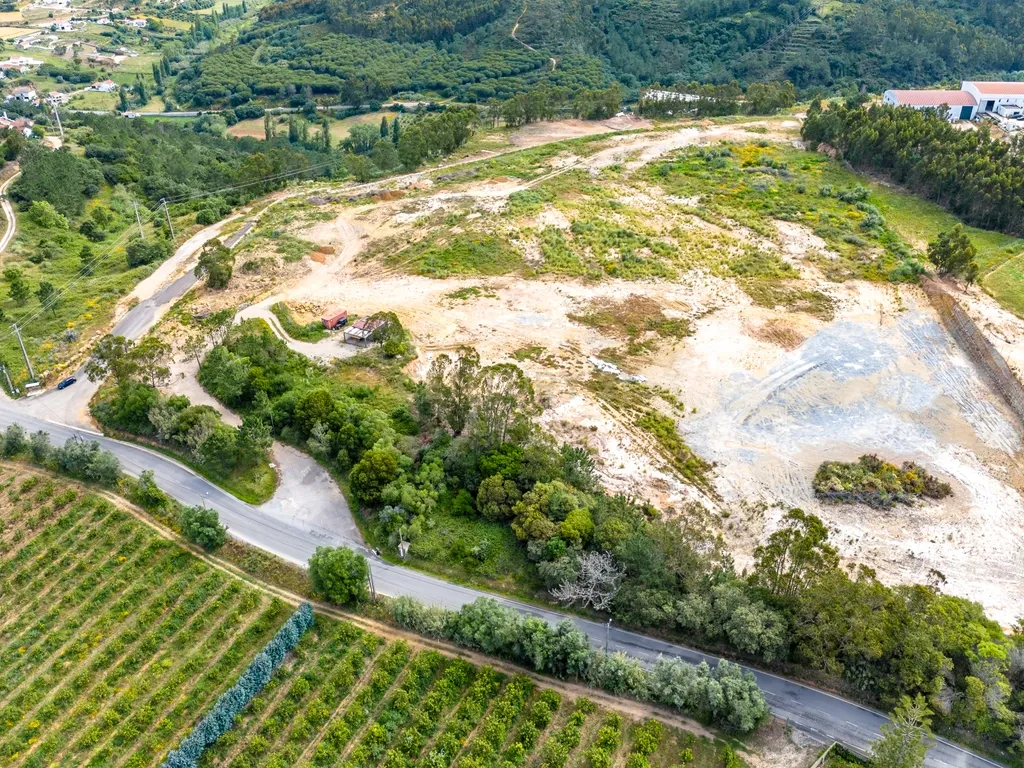 Terreno com 21985.97m2 para Construção de Armazéns Industriais 7837.30m2 - Image 11