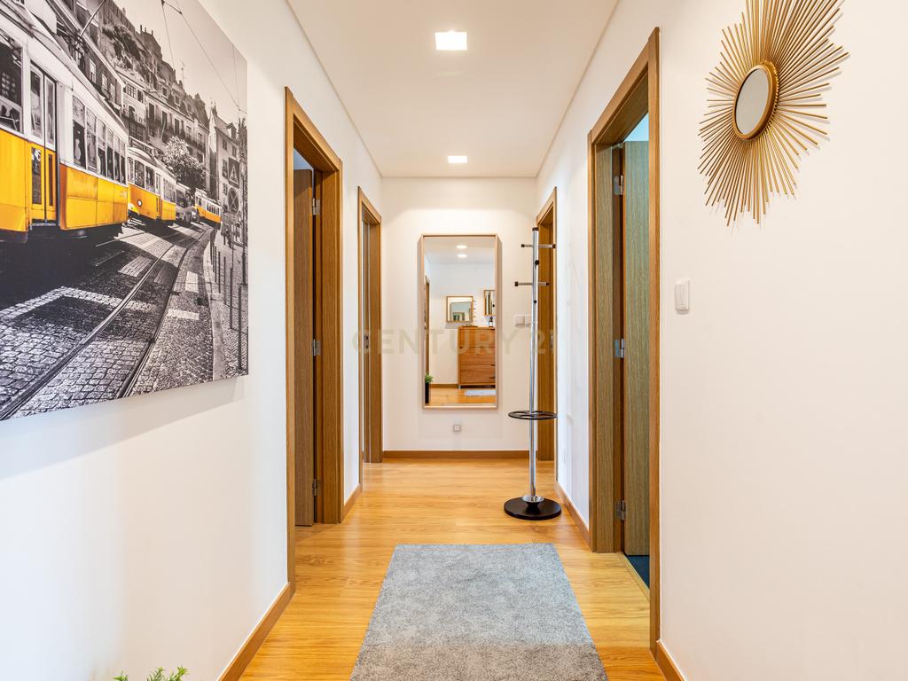 Apartamento T3+1 com Sótão de 100m² na Abrunheira – Oportunidade Única!   - Image 17
