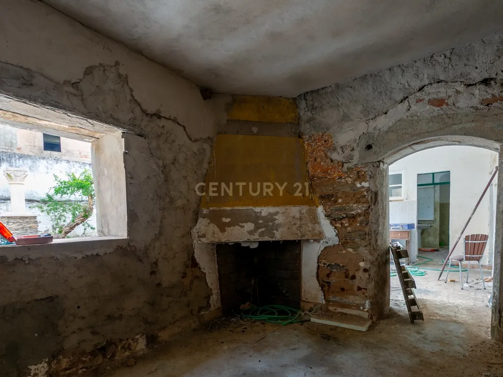 Oportunidade Única de Investimento em Mourão – Alentejo, Portugal - Image 9