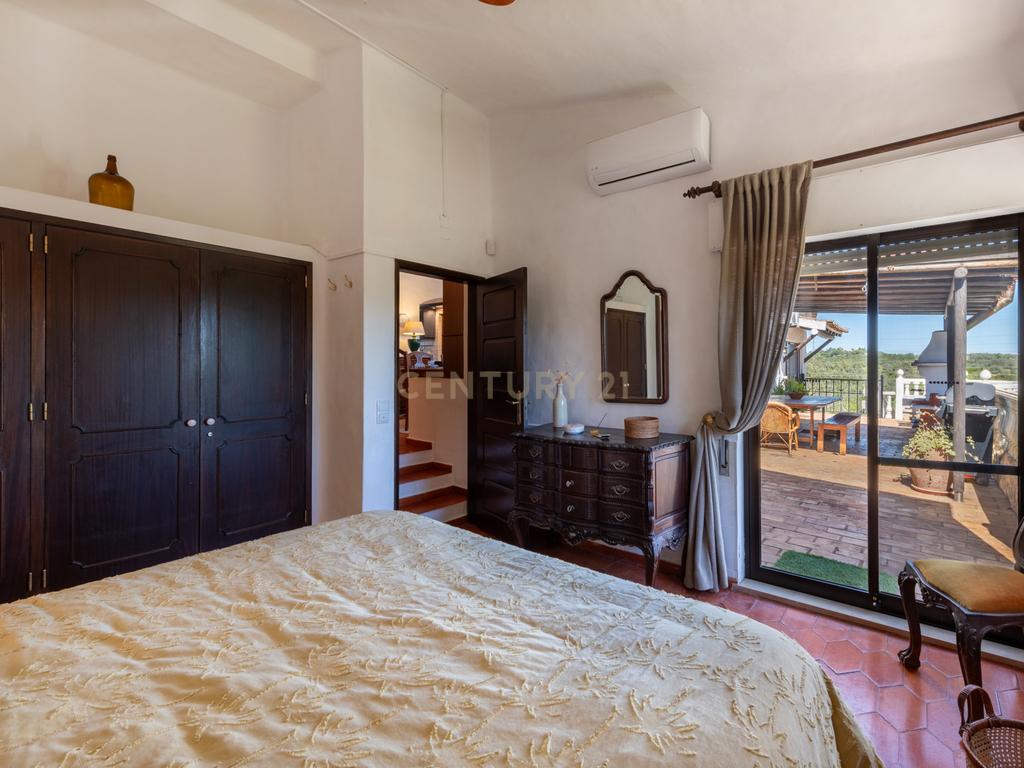 Moradia T4 inserida num lote de 4.180m², Algarve (Alvor) - Image 25