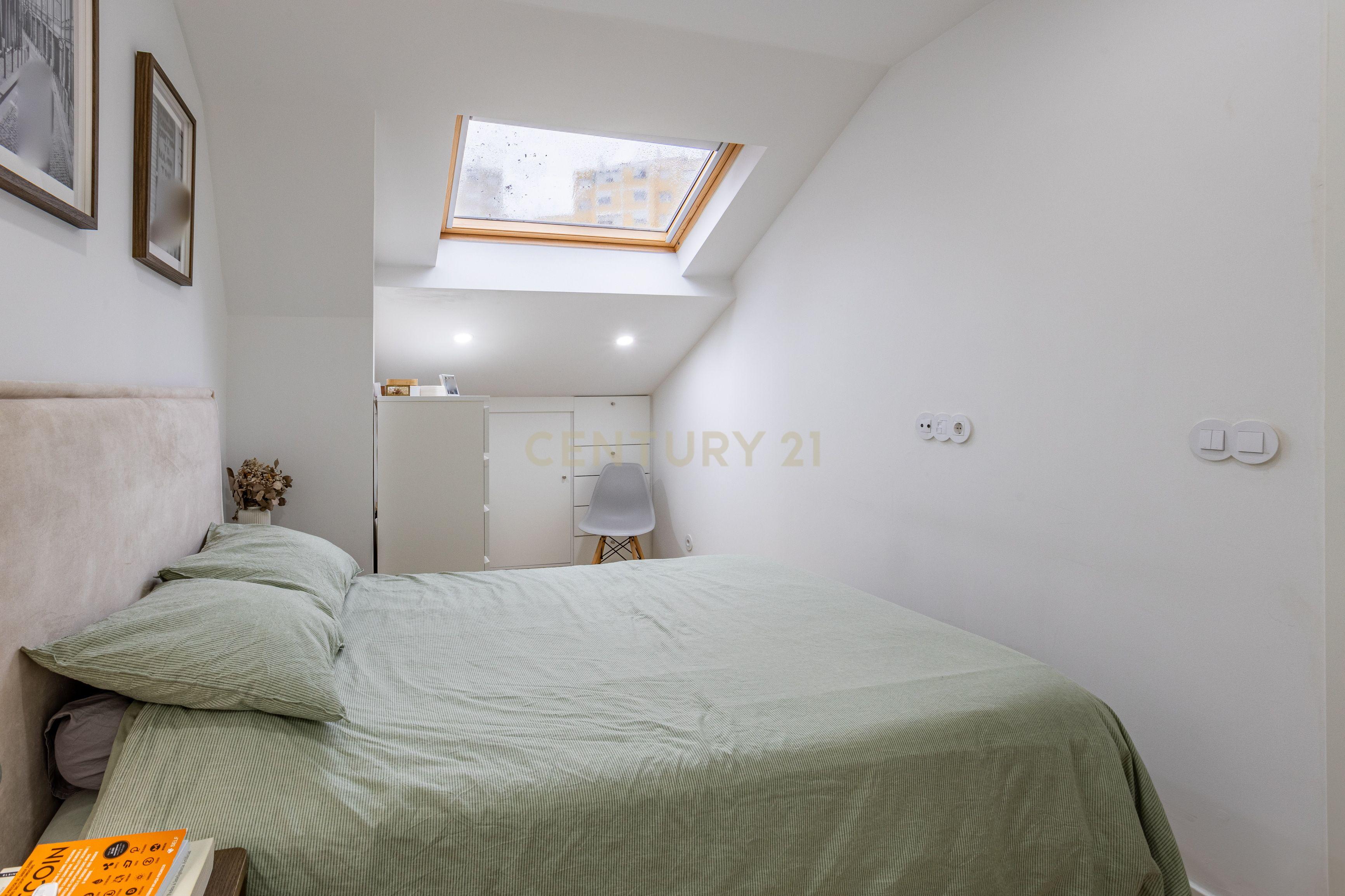 Duplex T1+2 no Beato, em Lisboa - Image 14