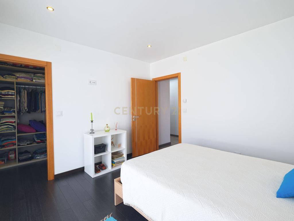 Moradia T4 de Luxo no Casal da Murta – Eficiência, Conforto e Sustentabilidade! - Image 33