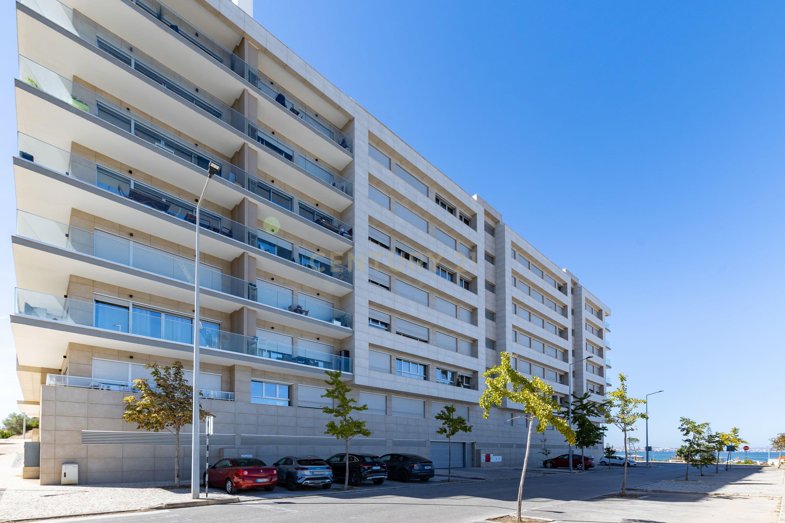 Apartamento T3 em Condomínio de Luxo - One River, Seixal - Image 60