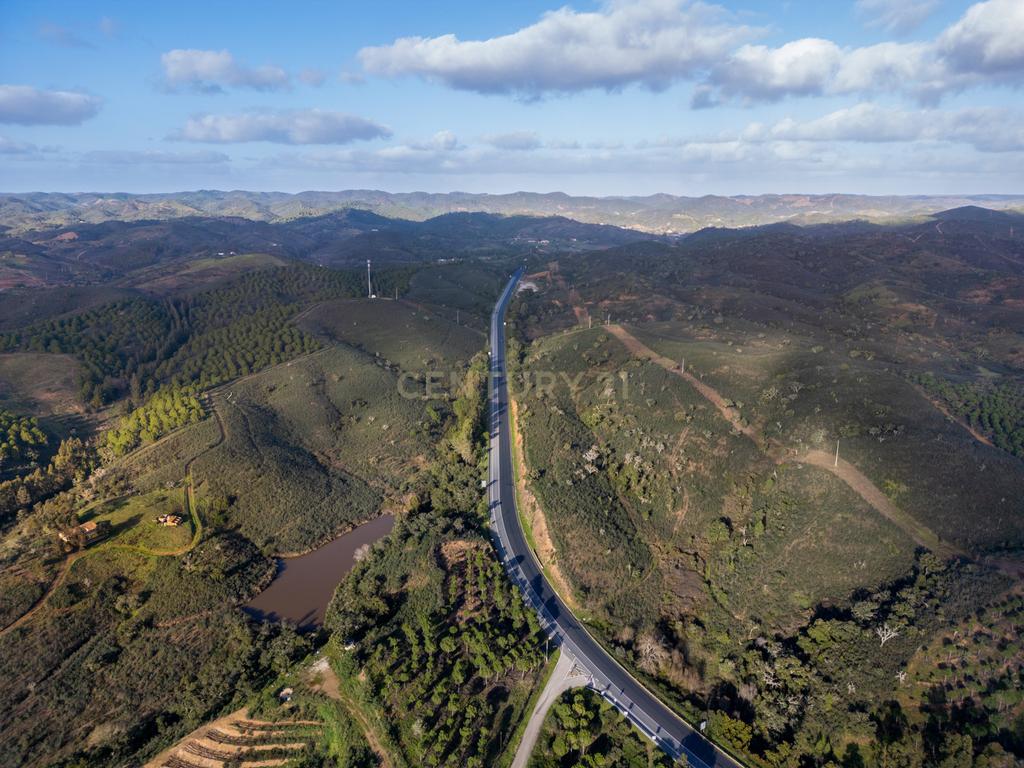 Terreno sito em S. Marcos da Serra, junto à IC1 e à A2 Lisboa/Algarve - Image 8