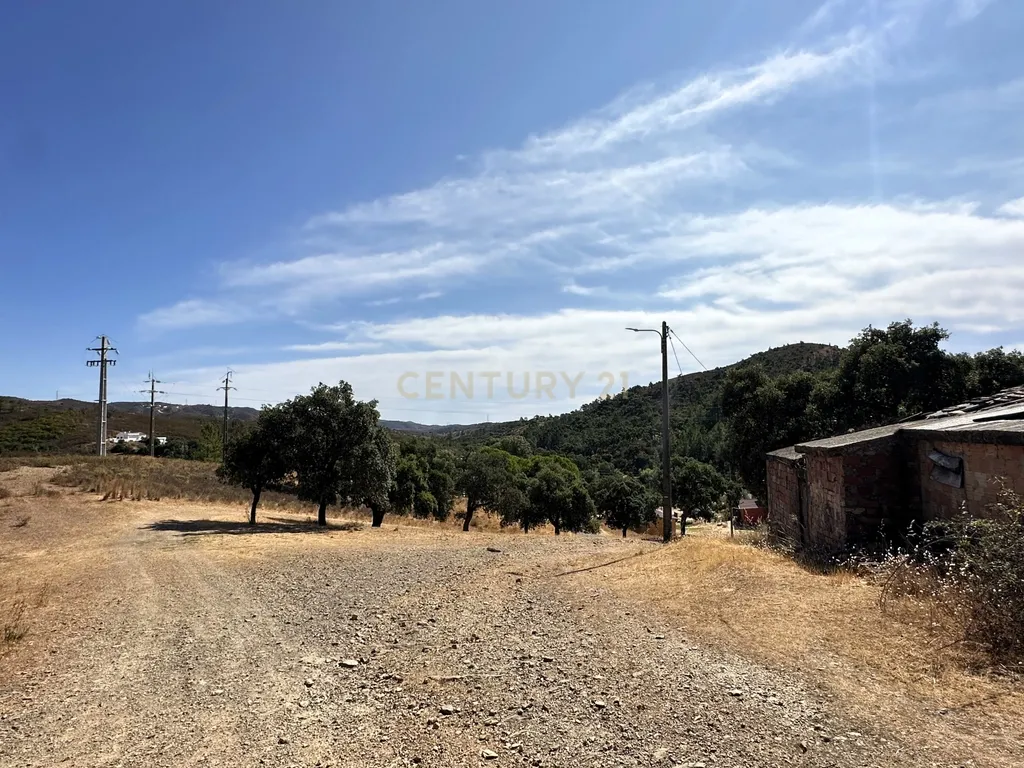 Ruína com Terreno ideal para Habitar ou Investir | São Brás de Alportel - Image 12