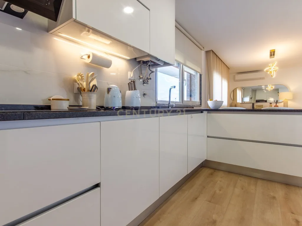 Apartamento T2 - Barreiro, Perto da Praia e Centro - Image 3
