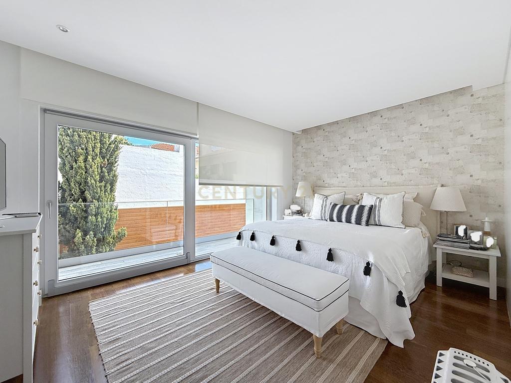 Luxuosa Moradia T3 com Vista Mar em S. Pedro do Estoril, Parede - Image 30
