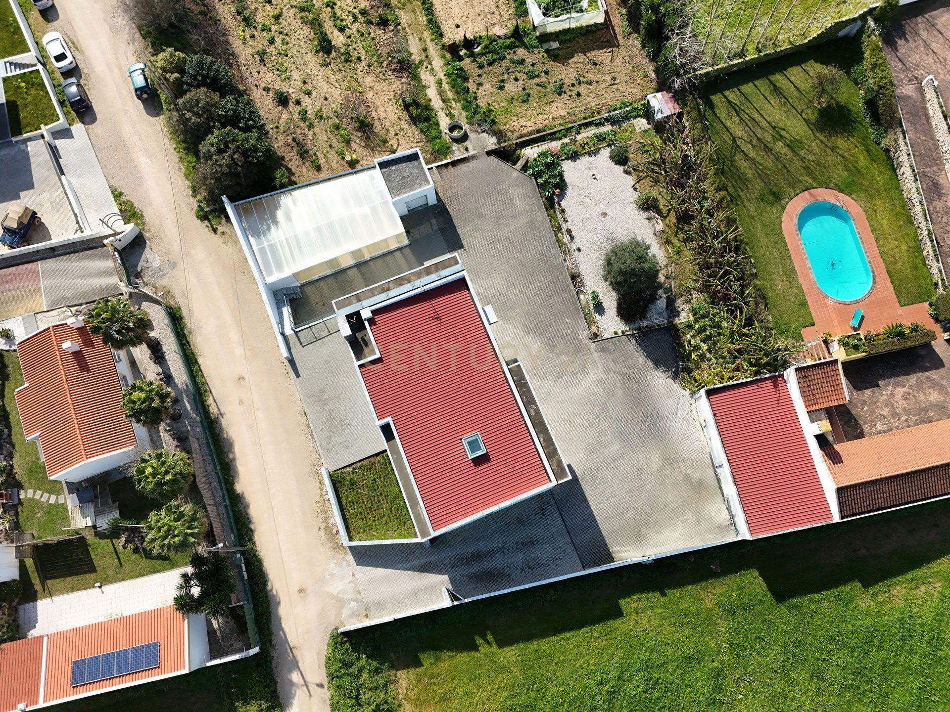 Moradia T4 de Luxo no Casal da Murta – Eficiência, Conforto e Sustentabilidade! - Image 10