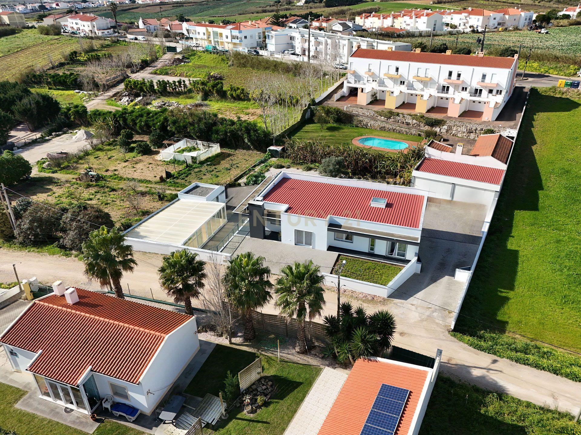 Moradia T4 de Luxo no Casal da Murta – Eficiência, Conforto e Sustentabilidade! - Image 8
