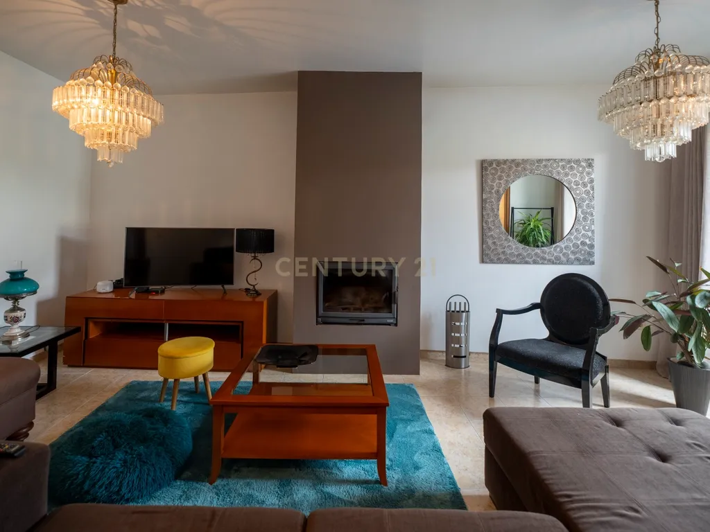 Excelente Moradia T3 com Garagem – Espaço, Luz e Acabamentos de Qualidade - Image 5