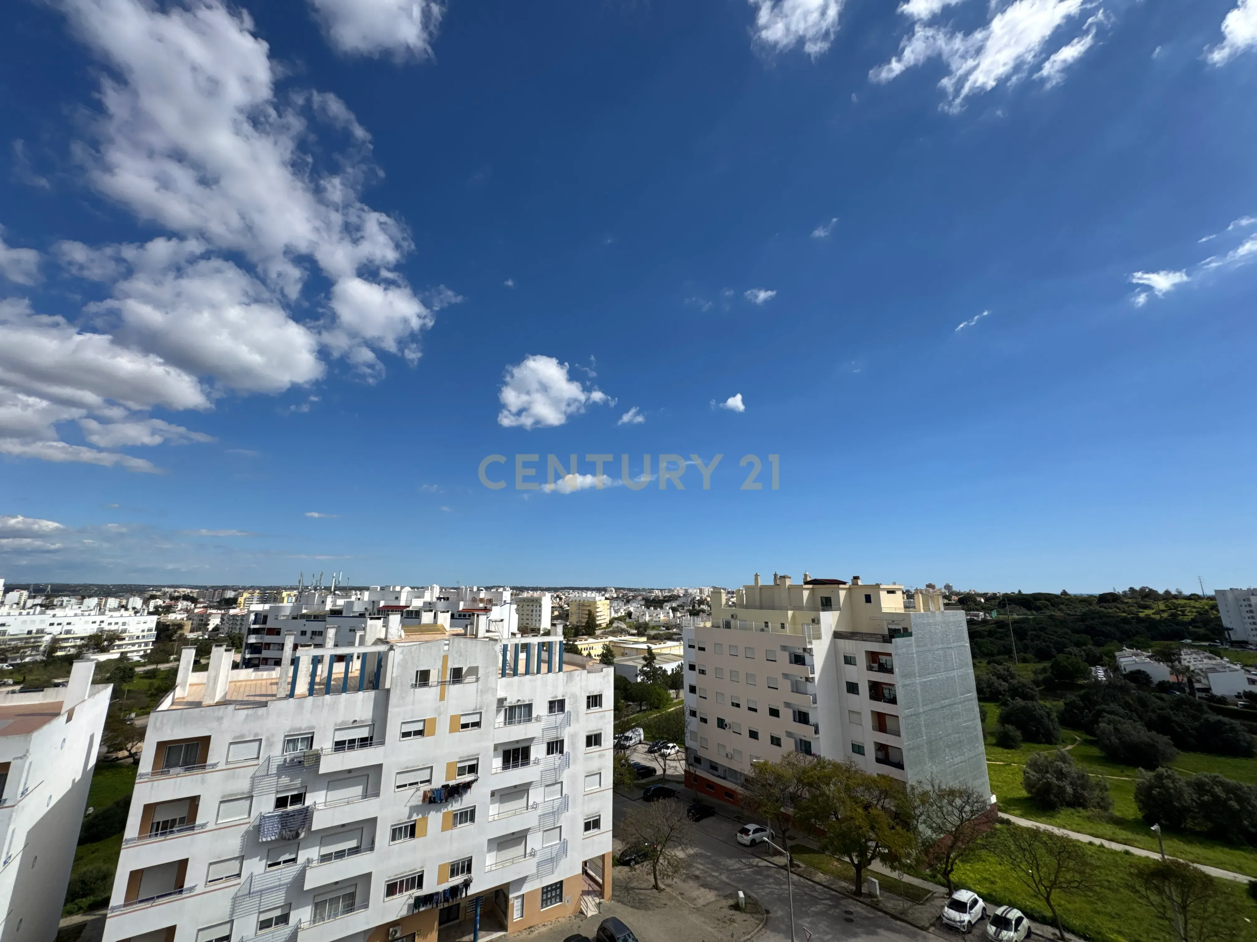 ** RESERVADO**Moderno T3 em Portimão , Próximo de todos os serviços - Image 28