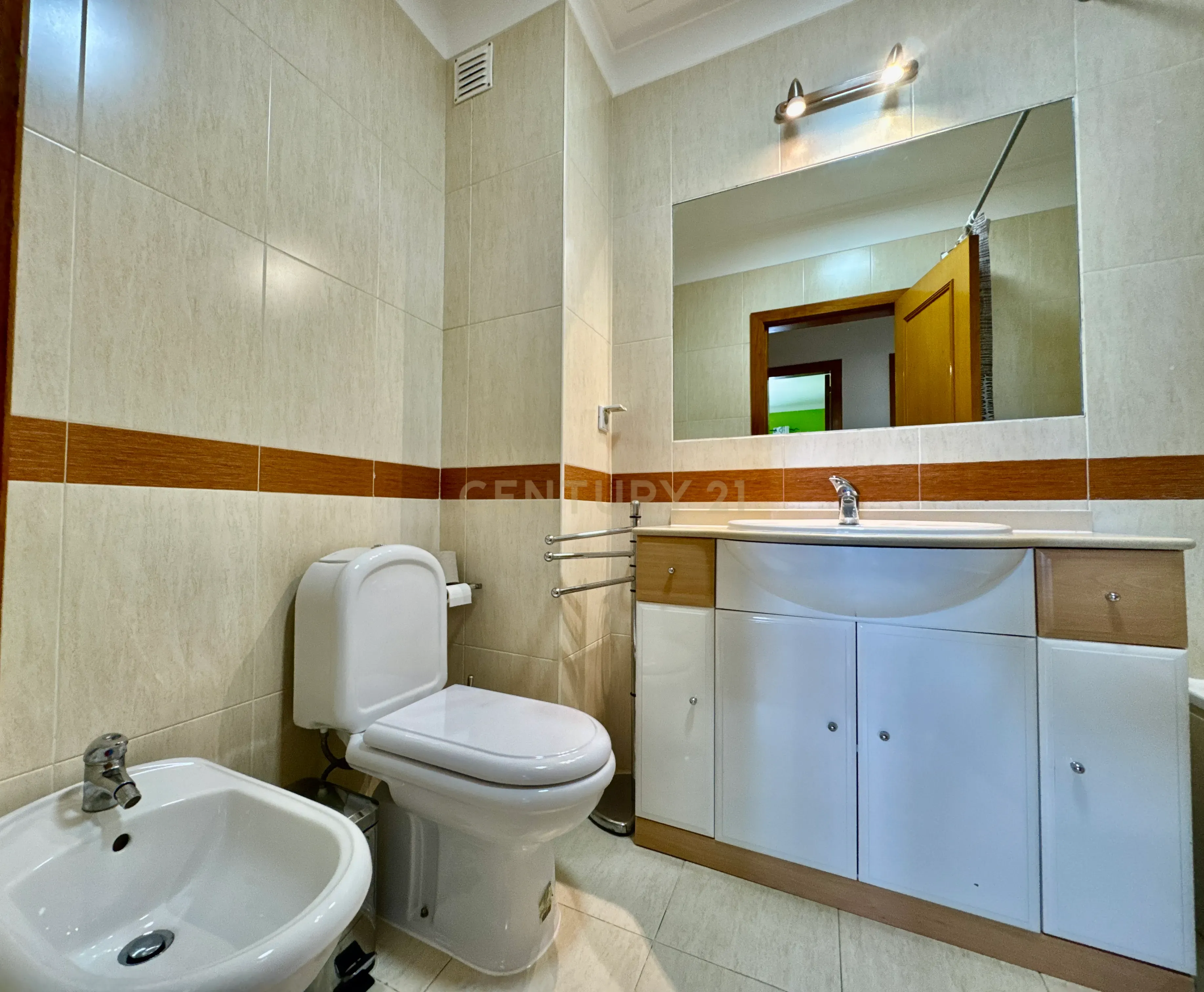 ** RESERVADO**Moderno T3 em Portimão , Próximo de todos os serviços - Image 26