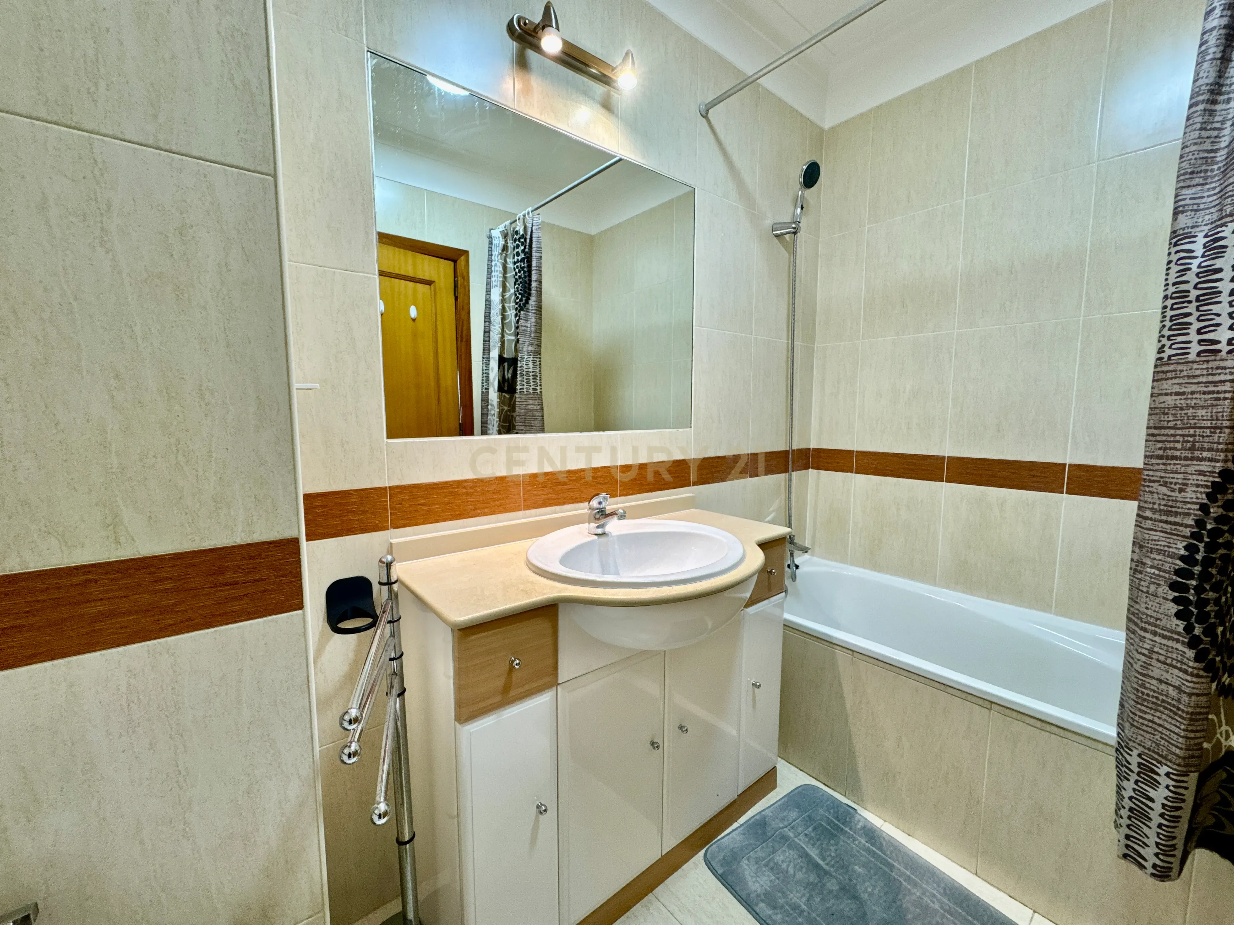 ** RESERVADO**Moderno T3 em Portimão , Próximo de todos os serviços - Image 23