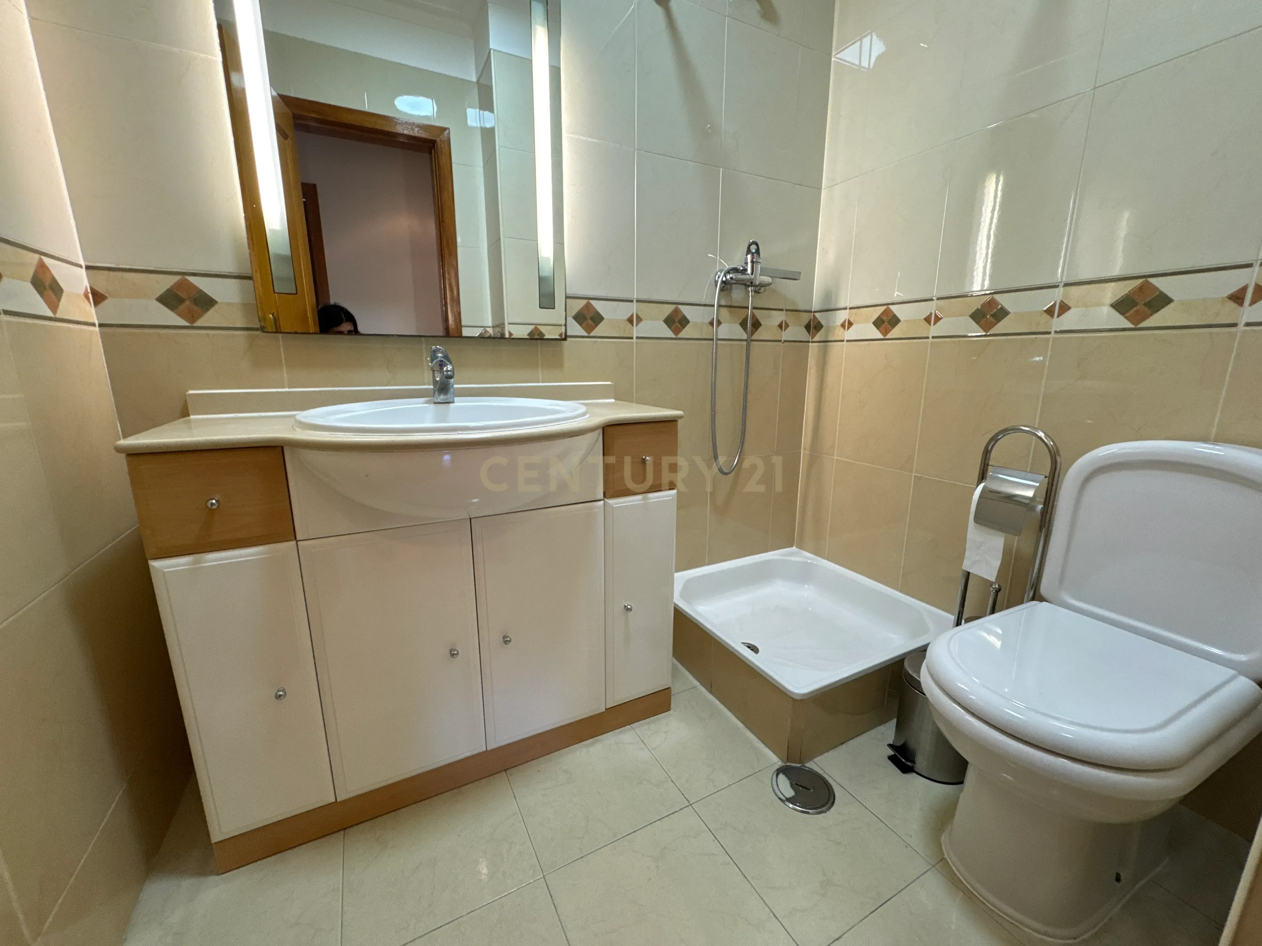 ** RESERVADO**Moderno T3 em Portimão , Próximo de todos os serviços - Image 24