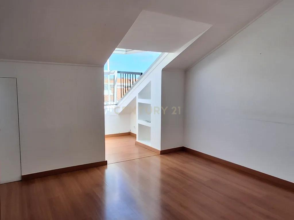 T3 Duplex na Alameda, Lisboa - Image 27