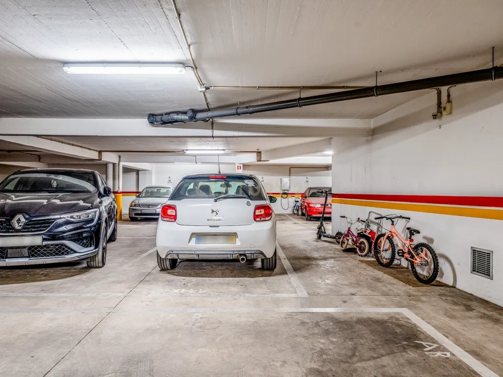 T2 com 99m², varanda generosa e 2 lugares de garagem em Silves - Image 24