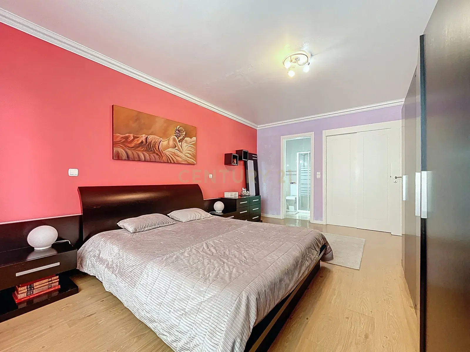 Fotografia 7 de O Refúgio Perfeito para a Sua Família | Moradia T4 com Piscina Coberta e 2.656 m² de Terreno