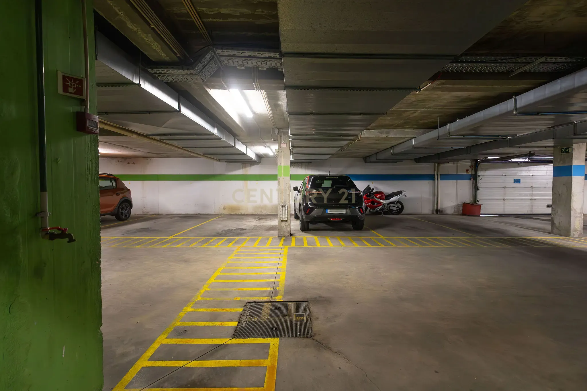 Apartamento moderno T3 com parqueamento e arrecadação! - Image 34