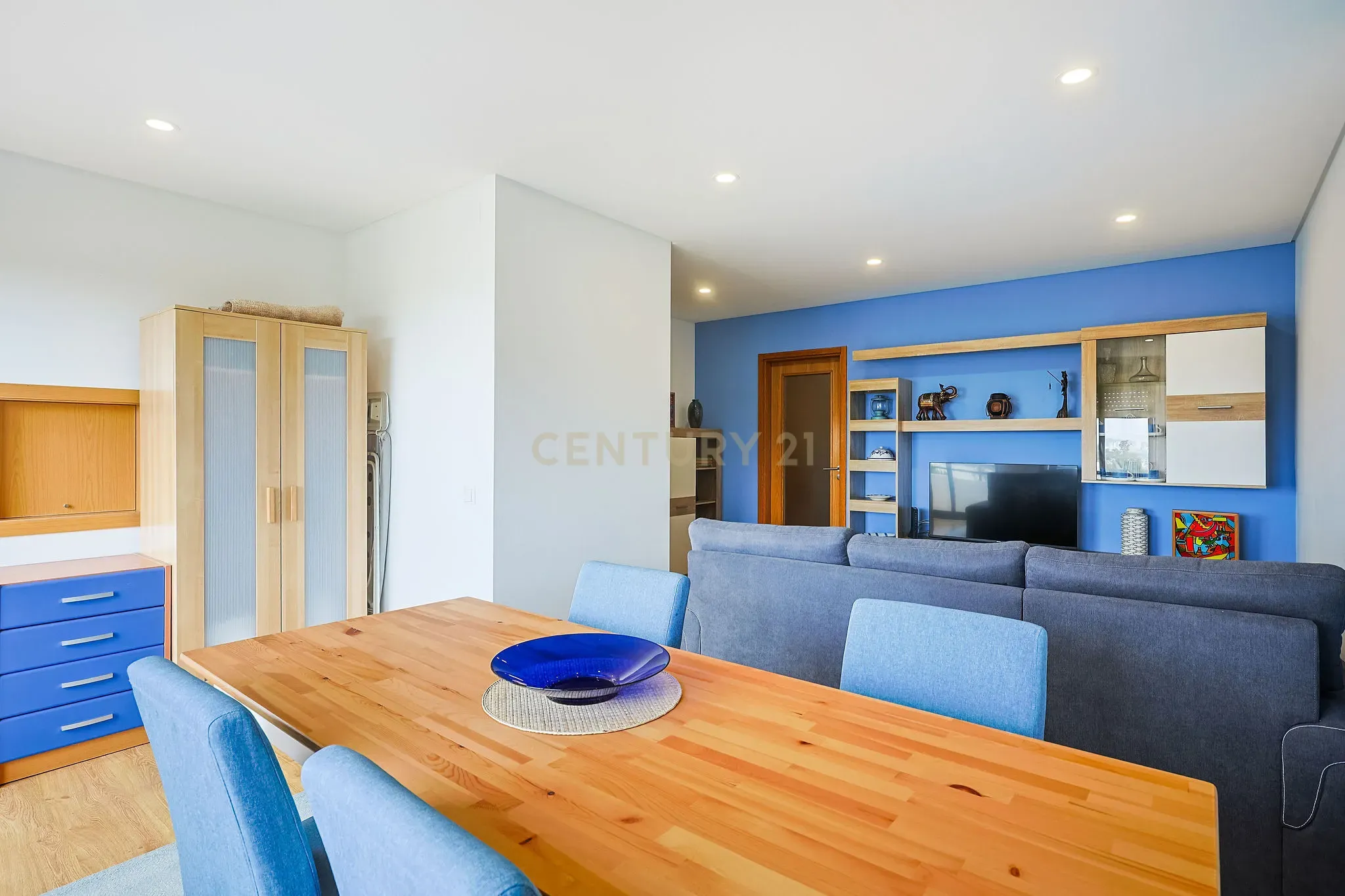 Apartamento moderno T3 com parqueamento e arrecadação! - Image 7