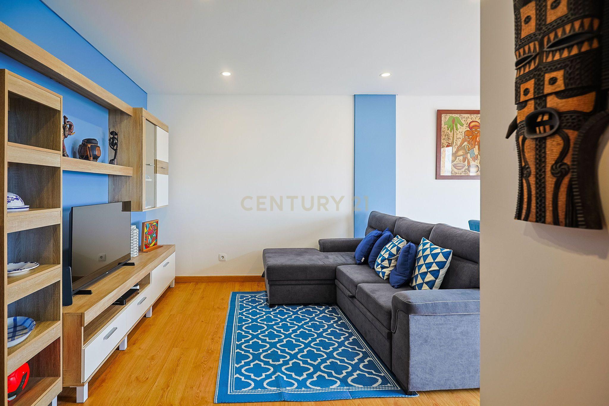 Apartamento moderno T3 com parqueamento e arrecadação! - Image 4