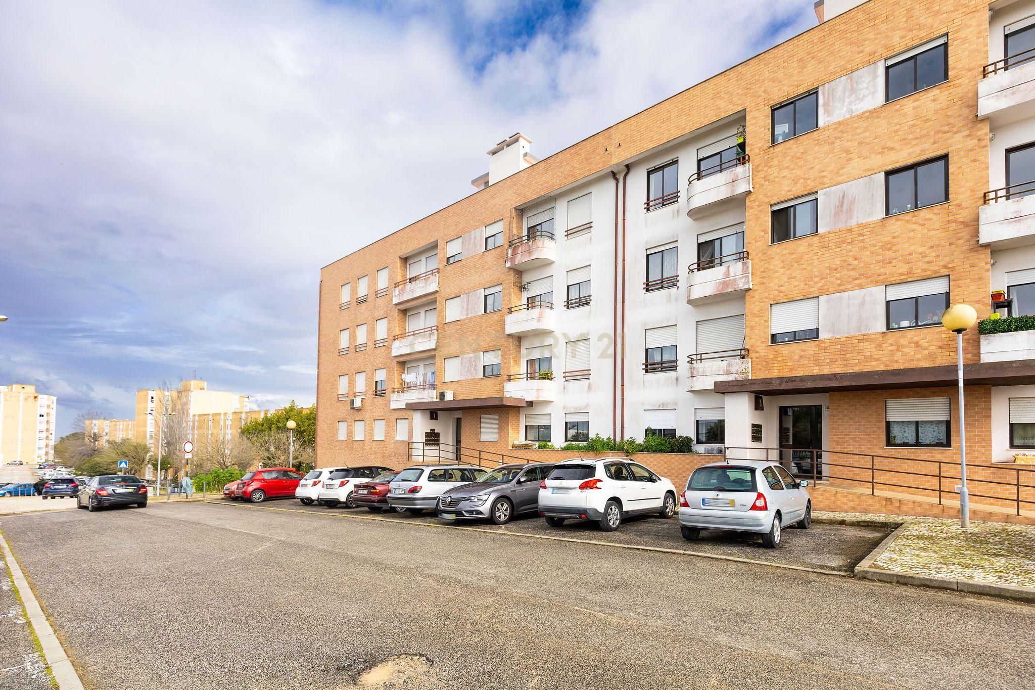 Apartamento moderno T3 com parqueamento e arrecadação! - Image 37
