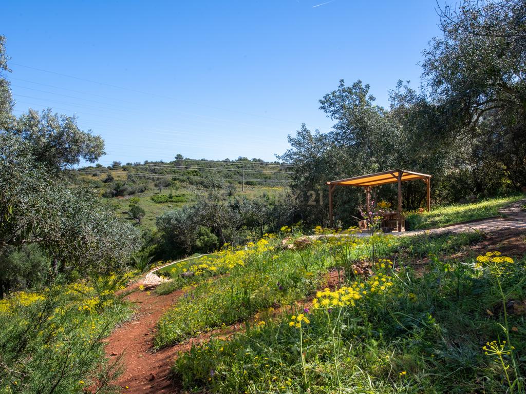 Moradia T4 inserida num lote de 4.180m², Algarve (Alvor) - Image 60
