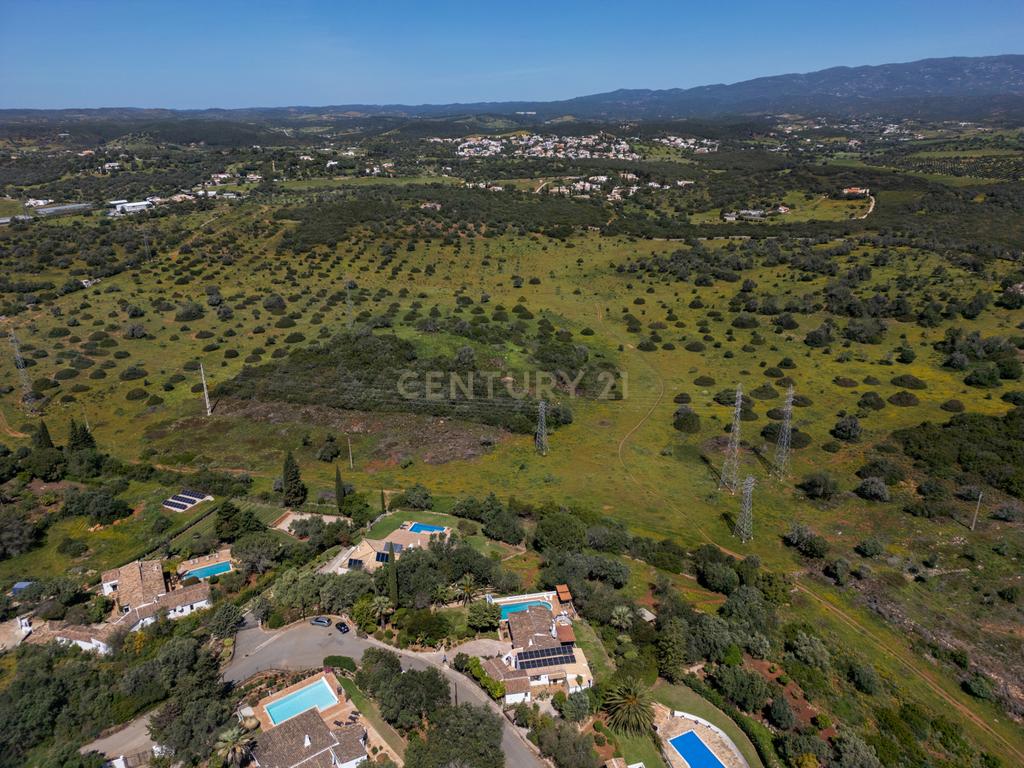 Moradia T4 inserida num lote de 4.180m², Algarve (Alvor) - Image 63