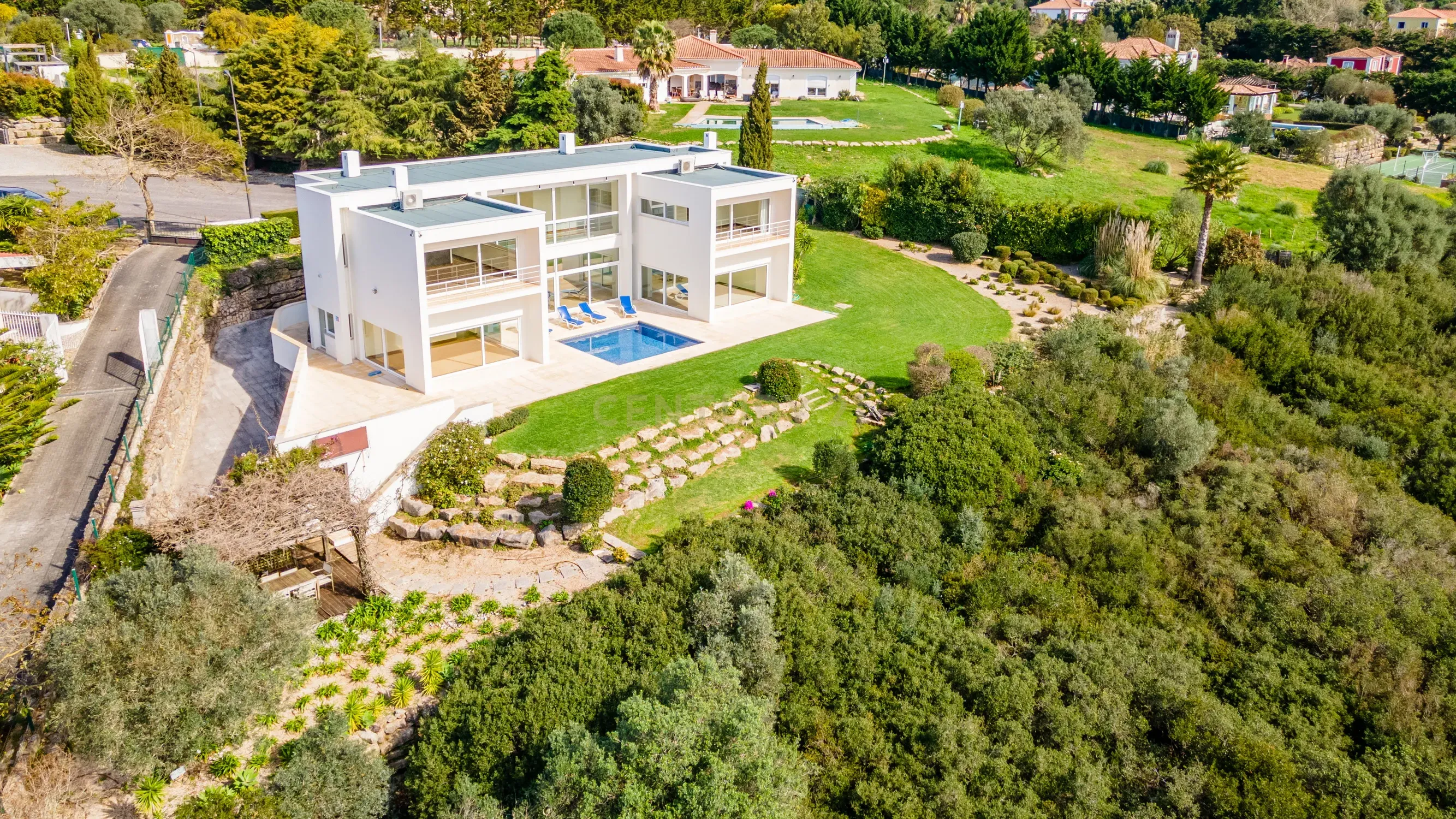Moradia T5 Vista Golfe | Belas Clube de Campo - Image 1