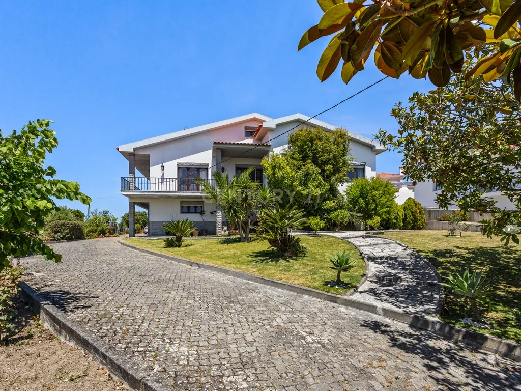 Moradia T5 com Piscina em Lourinhã - Image 35