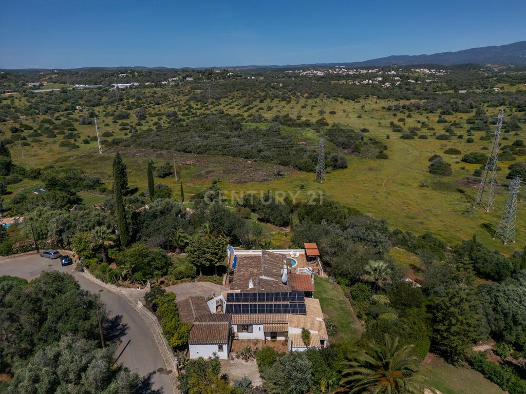 Moradia T4 inserida num lote de 4.180m², Algarve (Alvor) - Image 74