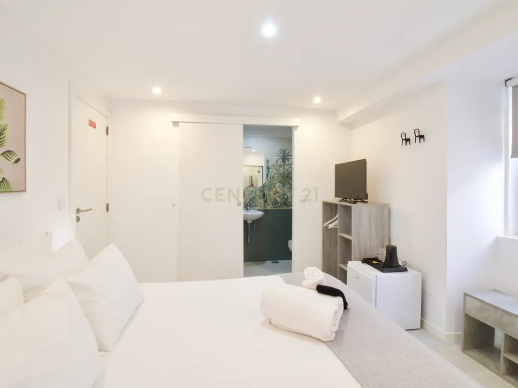 Apartamento Duplex em Alojamento Local - Almada - Image 37