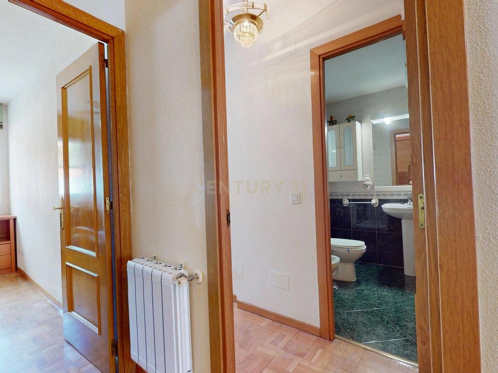 Casa Térrea em Alcalá de Henares, Madrid - 5 Quartos e 3 WC - Image 47