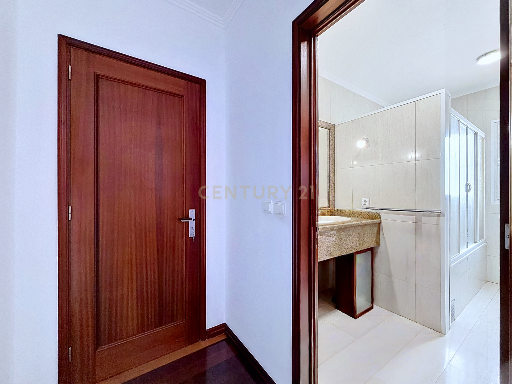 🏡 MORADIA T4 COM LICENÇA DE ALOJAMENTO LOCAL, PISCINA E ENORME POTENCIAL DE RENTABILIZAÇÃO - Image 35