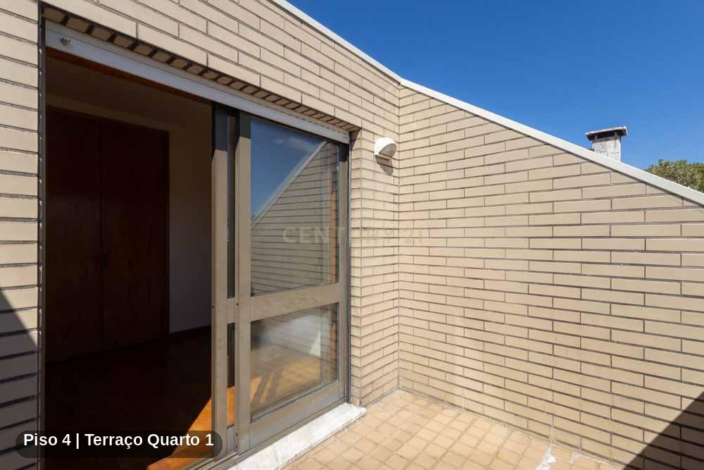 T3+2 Duplex renovado no Carvalhido, Porto | 147 m² - Image 41